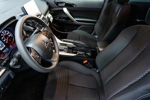 New 2026 Mitsubishi Eclipse Cross LE AWD/4WD image 5