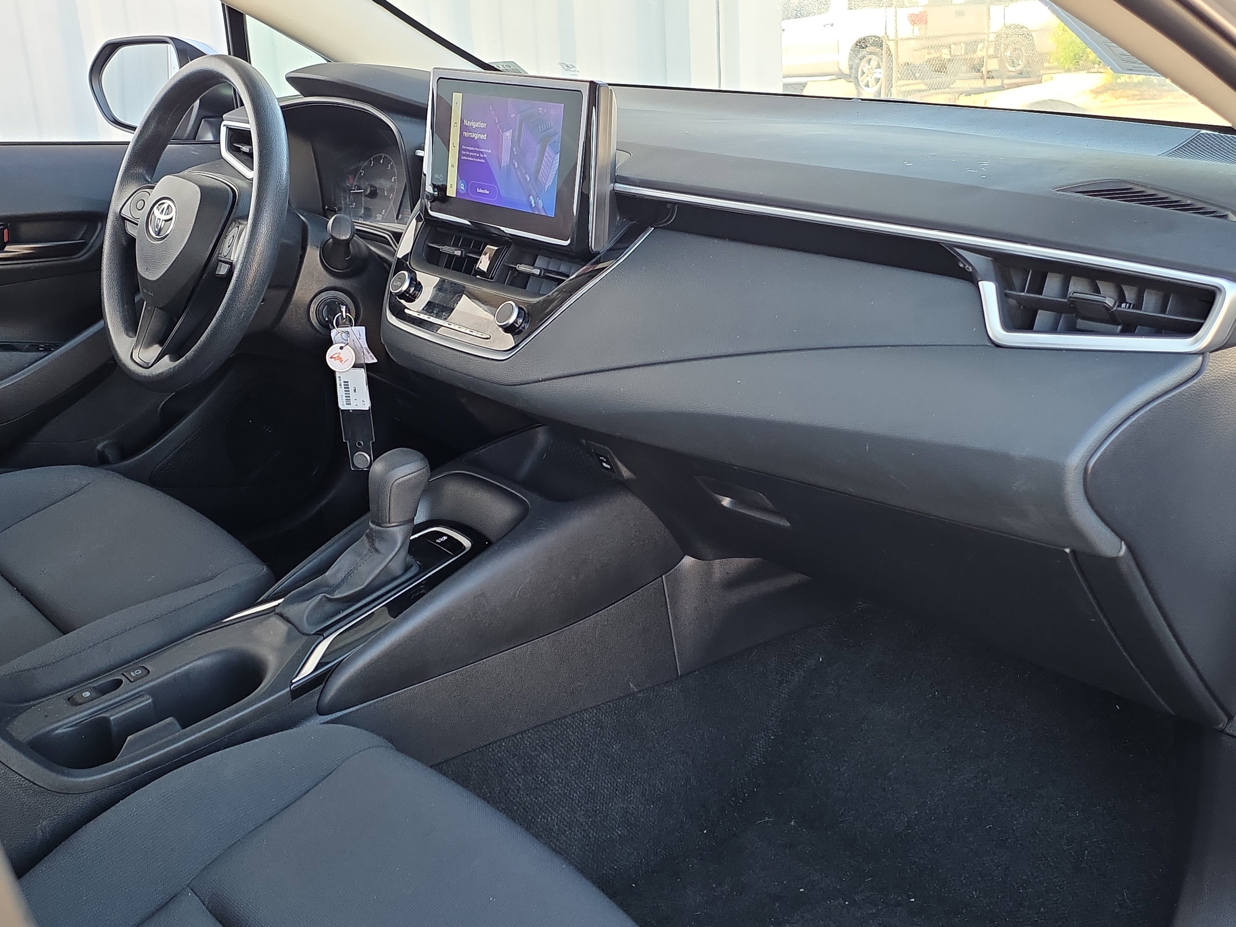 Used 2024 Toyota Corolla LE image 27