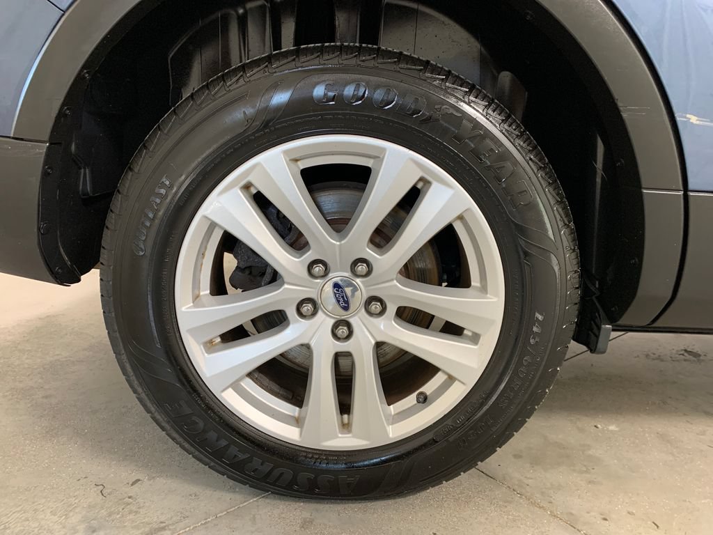 Used 2018 Ford Explorer XLT AWD/4WD image 11