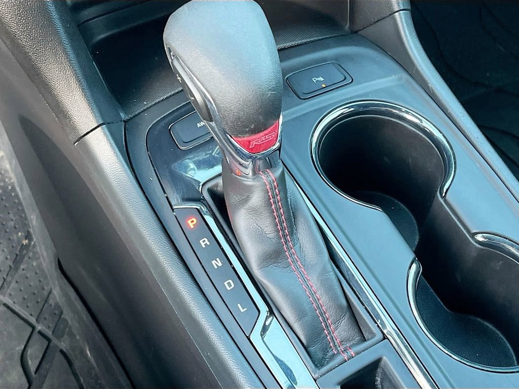 Used 2024 Chevrolet Equinox RS w/ LPO, Floor Liner Package image 17