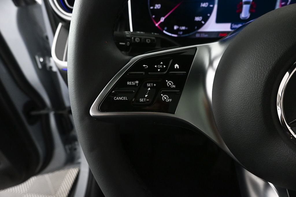 Certified 2025 Mercedes-Benz GLC 300 image 11