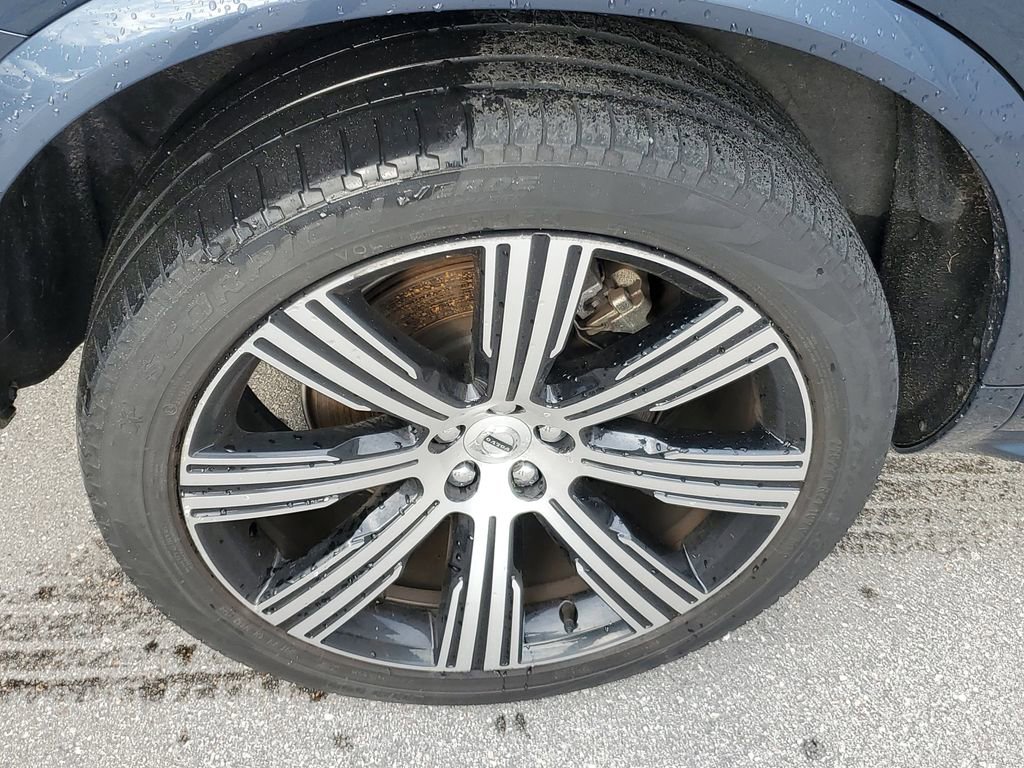 Certified 2022 Volvo XC90 T8 Inscription w/ Advanced Package image 6