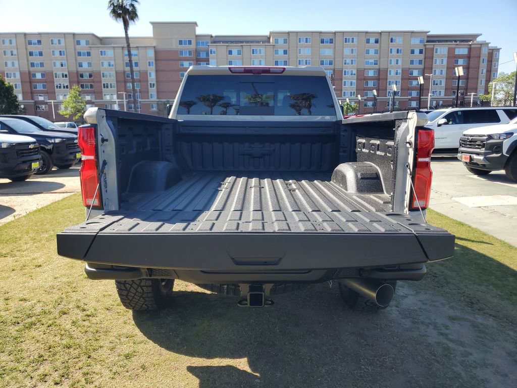 New 2026 Chevrolet Silverado 2500 ZR2 image 16