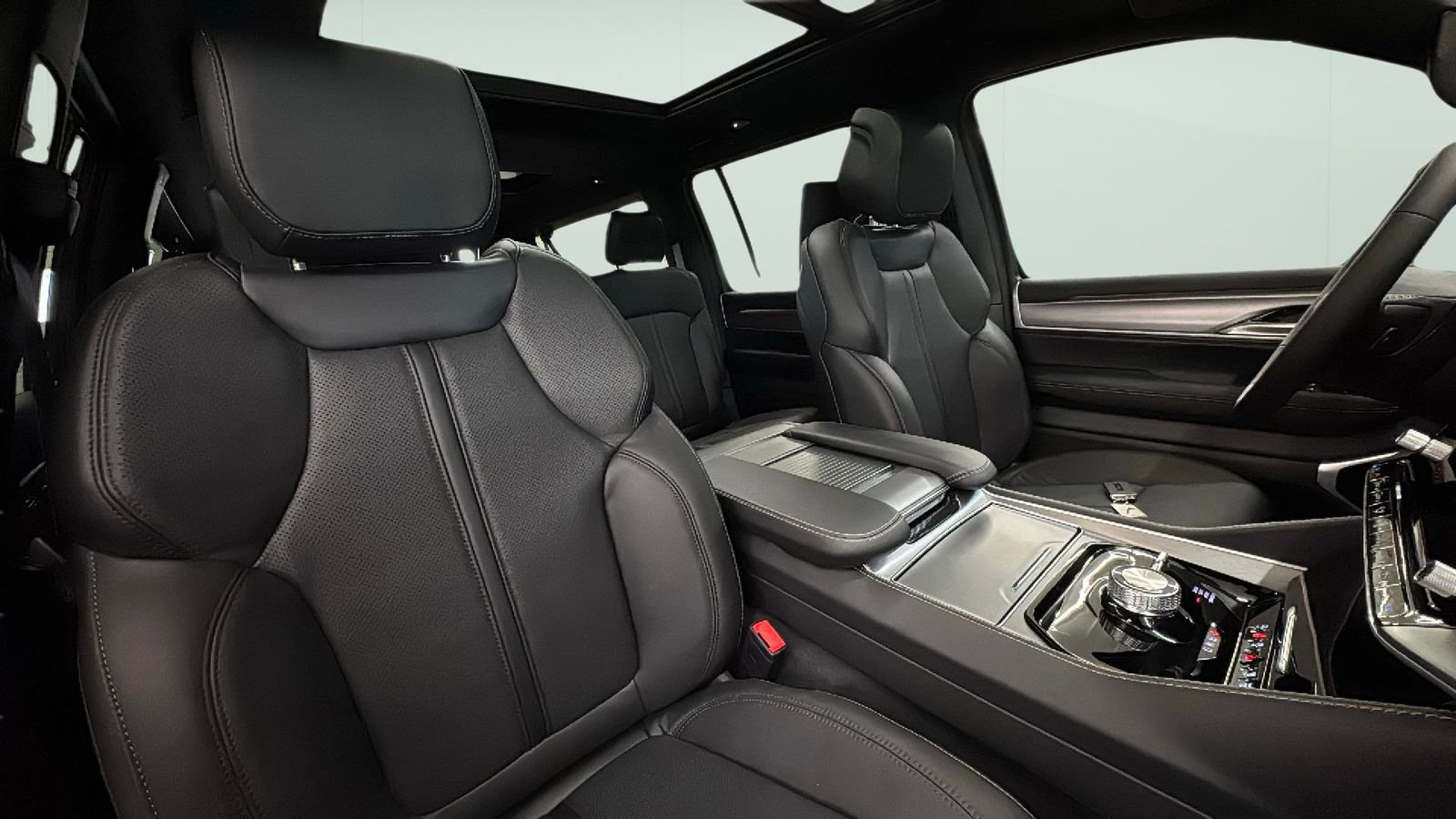 New 2026 Jeep Grand Wagoneer L Limited image 25