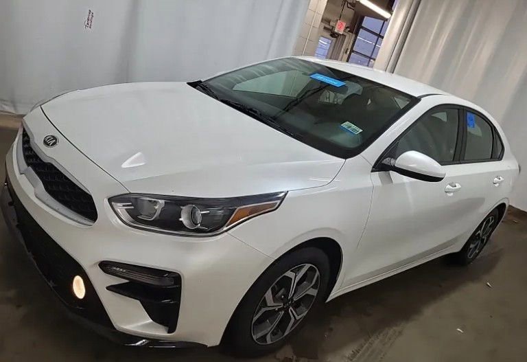 Used 2021 Kia Forte LXS image 1
