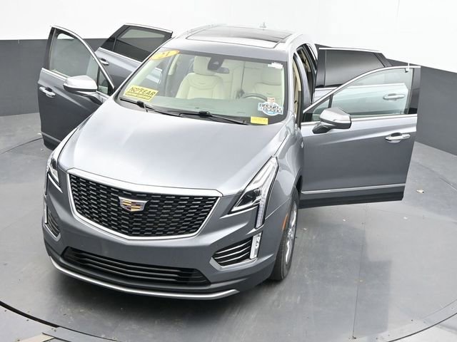 Used 2021 Cadillac XT5 Premium Luxury w/ LPO, Floor Liner Package AWD/4WD image 63