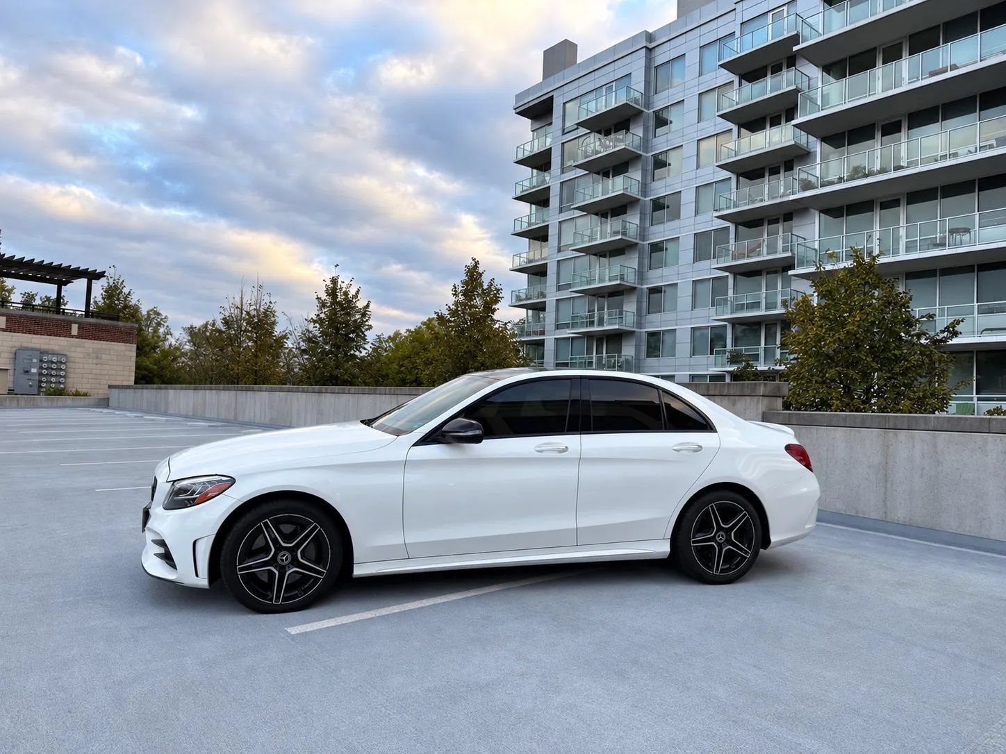 Used 2019 Mercedes-Benz C 300 4MATIC Sedan image 3