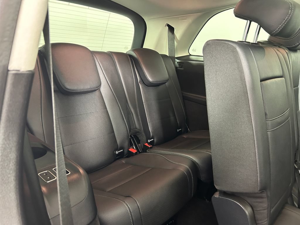 Used 2024 Mercedes-Benz GLS 450 4MATIC image 25