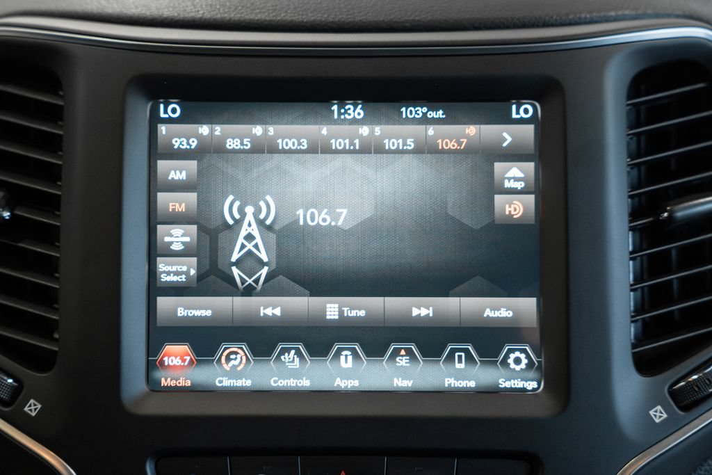 Certified 2023 Jeep Cherokee Altitude Lux AWD/4WD image 22