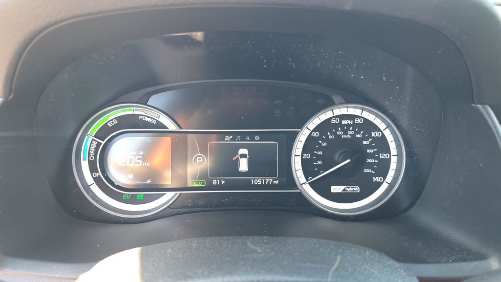 Used 2018 Kia Niro EX FWD image 25