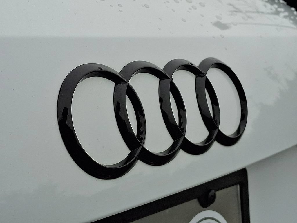 Used 2023 Audi Q3 2.0T Premium w/ Black Optic Sport Package AWD/4WD image 31