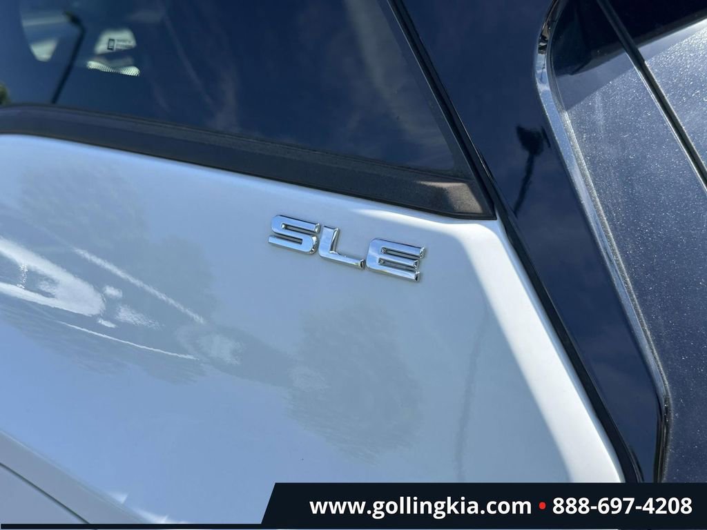 Used 2018 GMC Terrain SLE w/ Driver Convenience Package AWD/4WD image 10