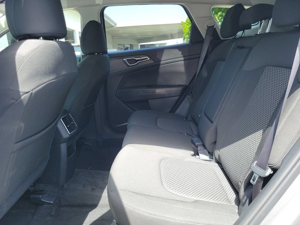 Certified 2024 Kia Sportage LX FWD image 10