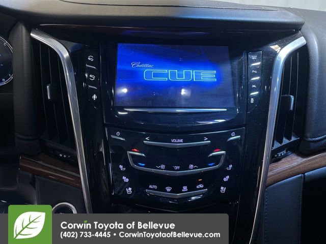 Used 2016 Cadillac Escalade Luxury image 13