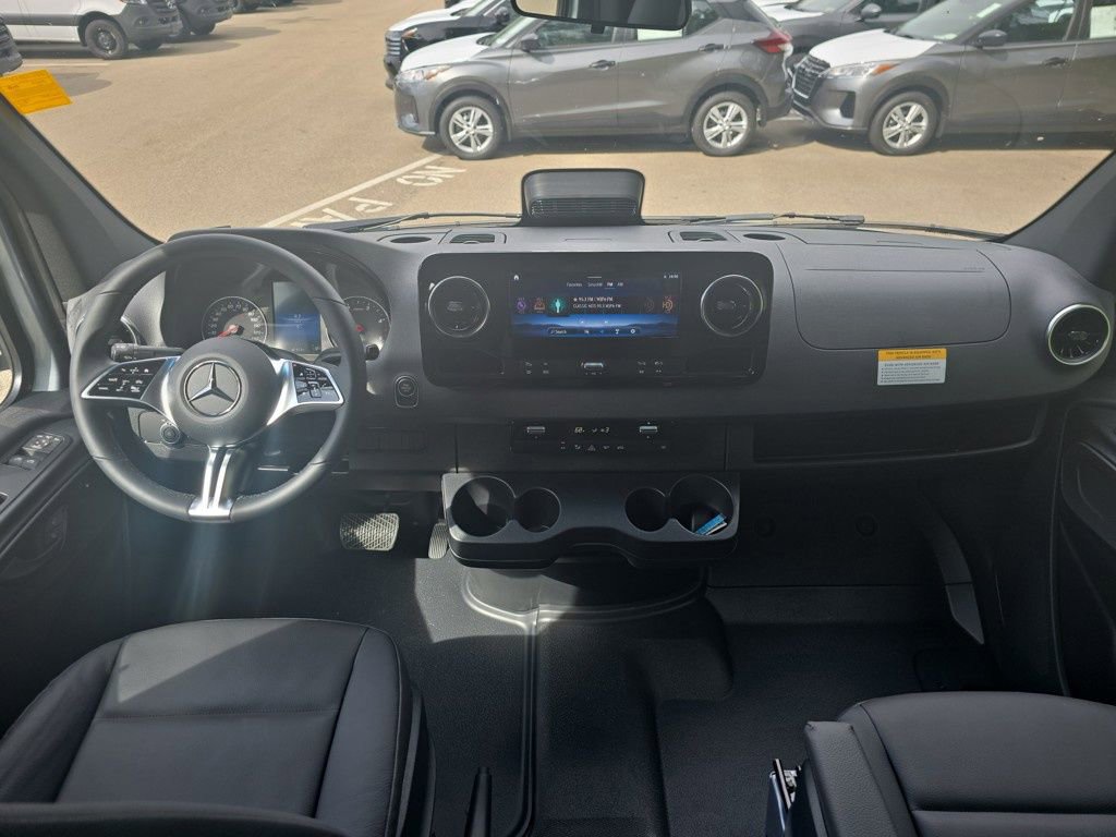 New 2025 Mercedes-Benz Sprinter 2500 image 12