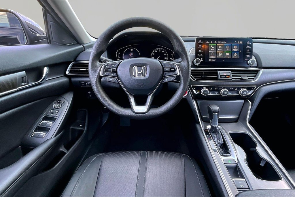 Used 2019 Honda Accord EX image 9