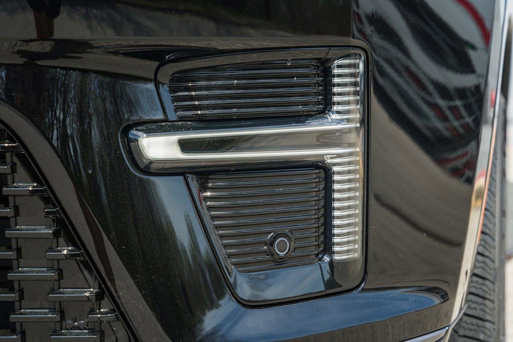 New 2026 Jeep Grand Wagoneer 4WD image 16