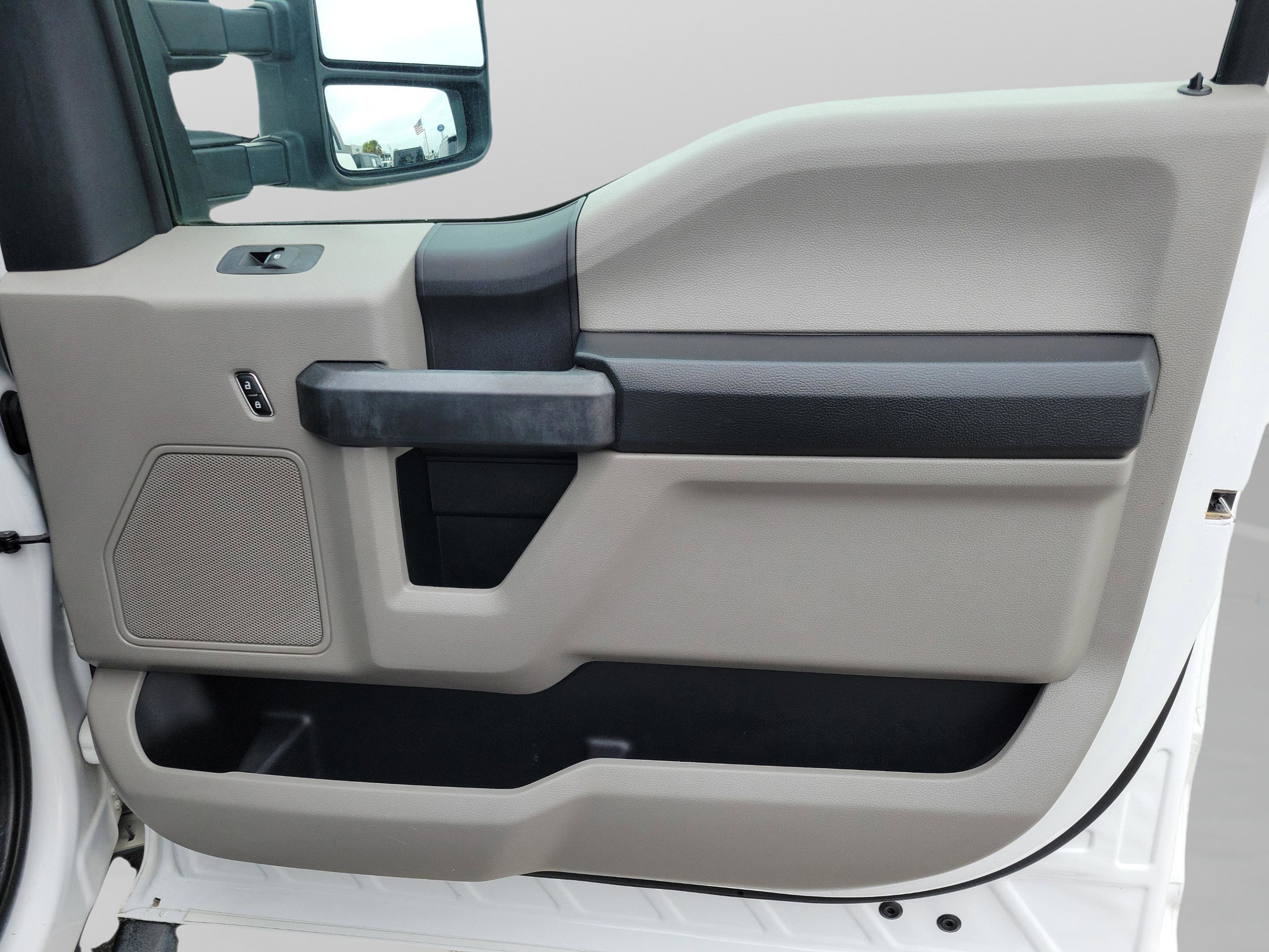 Used 2019 Ford F250 XL w/ Power Equipment Group image 25