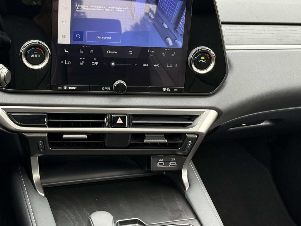 Used 2023 Lexus RX 350 Premium w/ Accessory Package AWD/4WD image 18