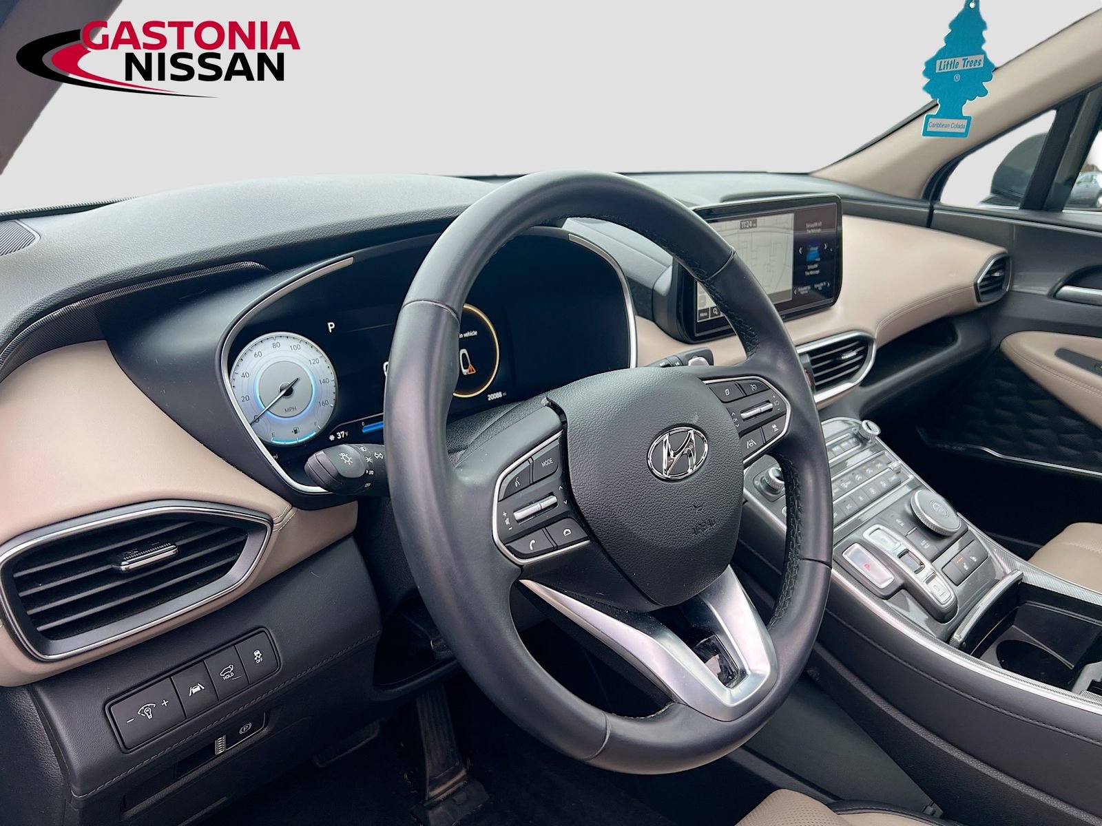 Used 2023 Hyundai Santa Fe SEL w/ Premium Package image 11