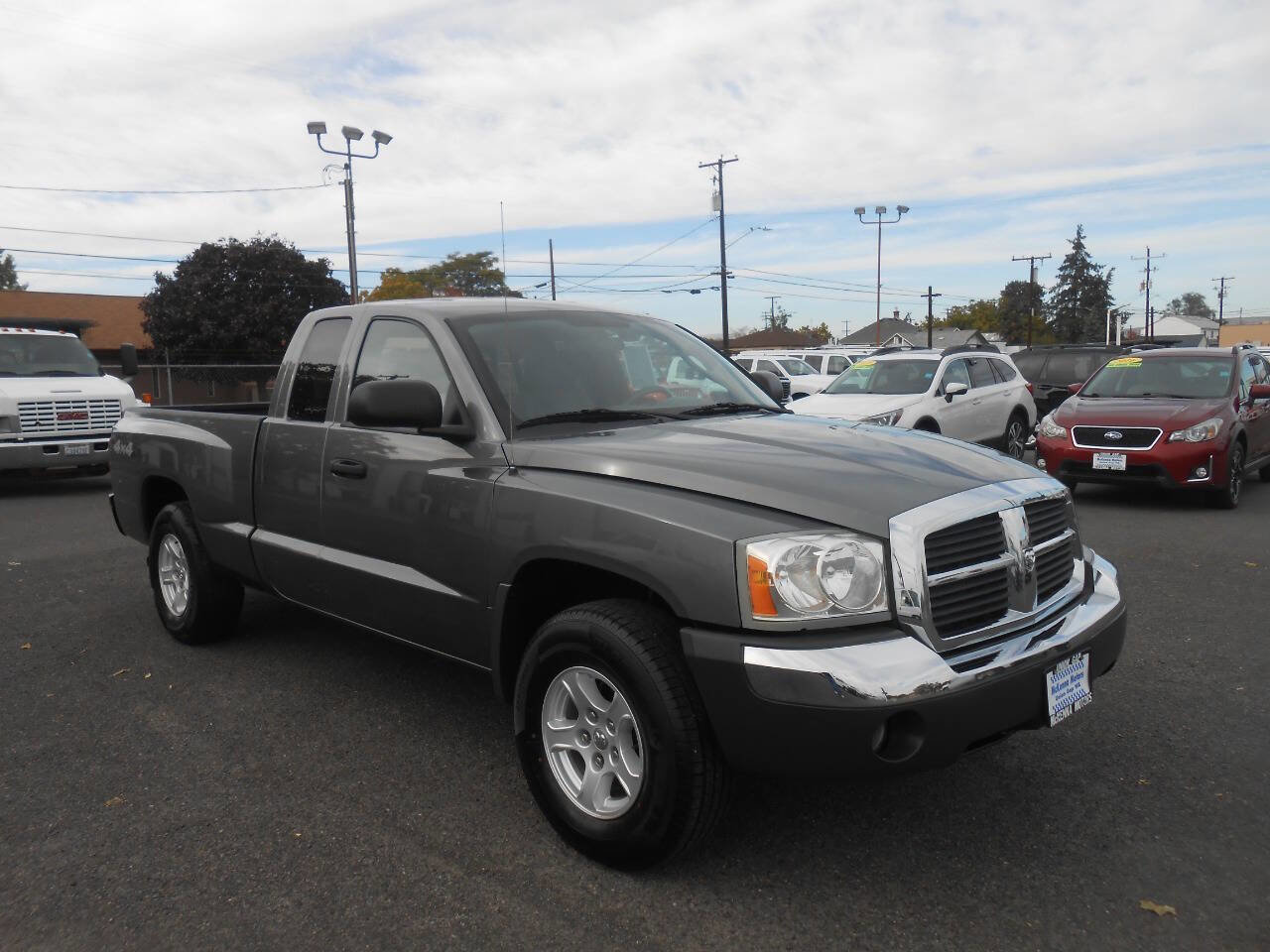 Used 2005 Dodge Dakota SLT image 3
