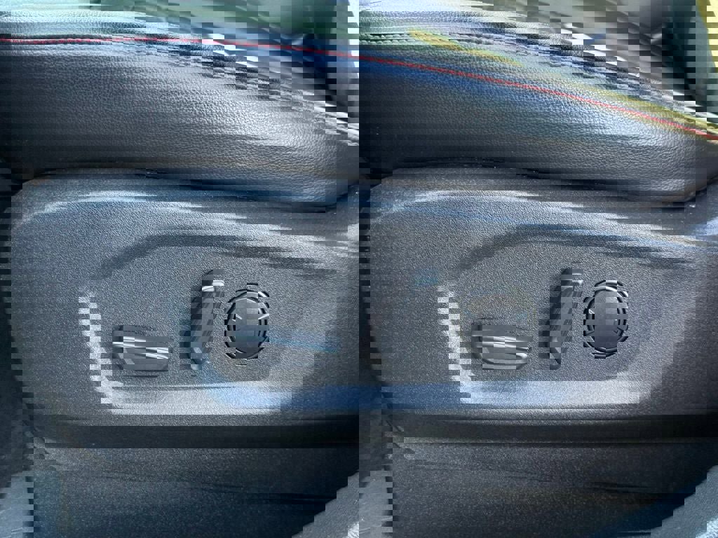 Certified 2023 Ford Edge ST-Line w/ Cargo Accessory Package image 19