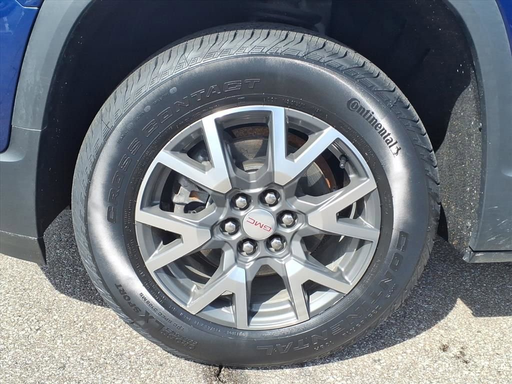 Certified 2023 GMC Acadia SLE image 11