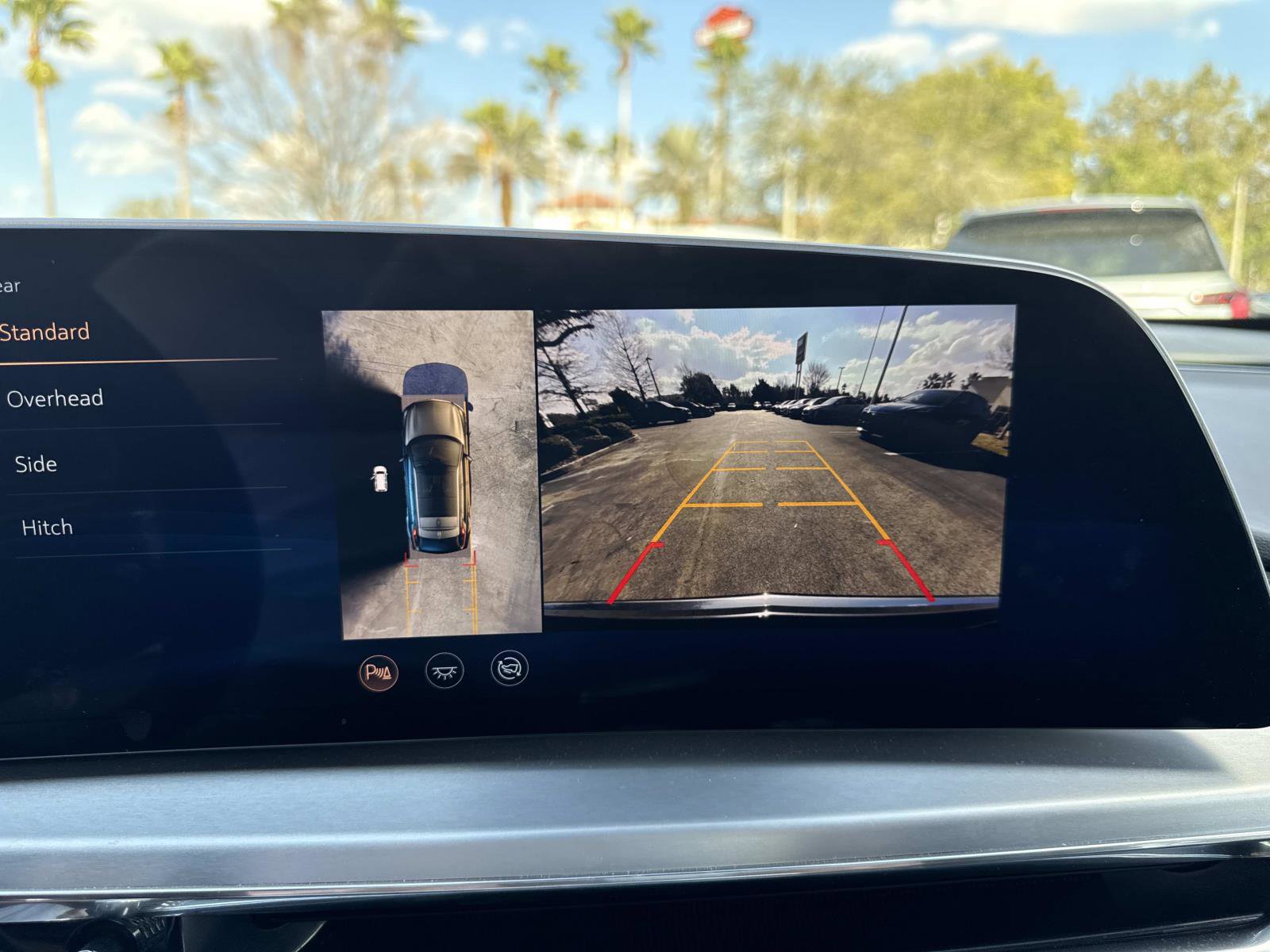 Used 2025 Cadillac Lyriq Luxury image 27