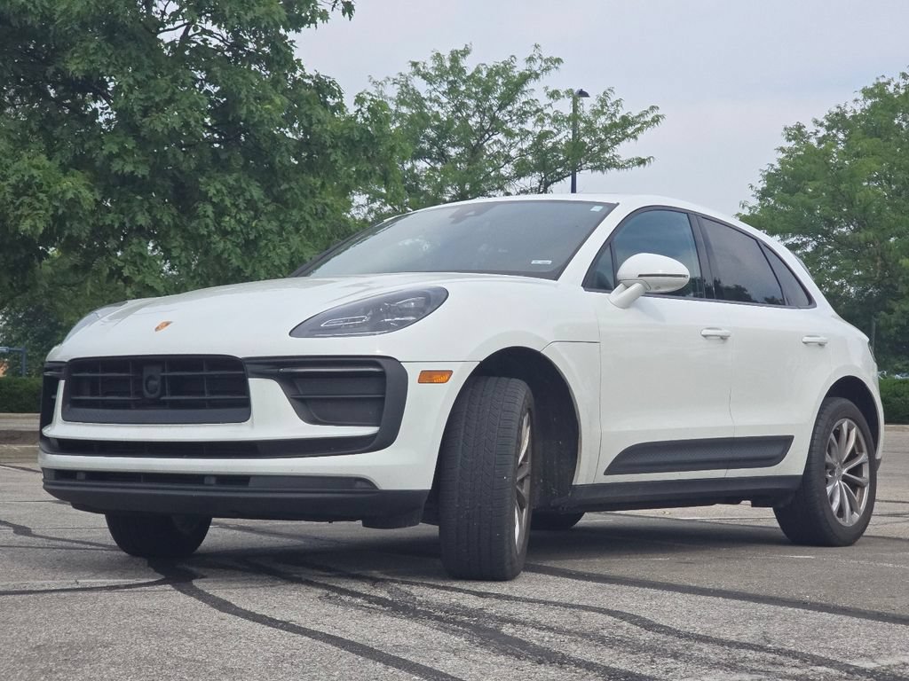 Used 2023 Porsche Macan Turbo AWD/4WD image 9