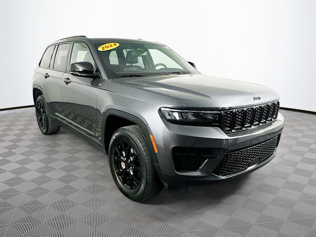 Certified 2024 Jeep Grand Cherokee Altitude AWD/4WD image 2