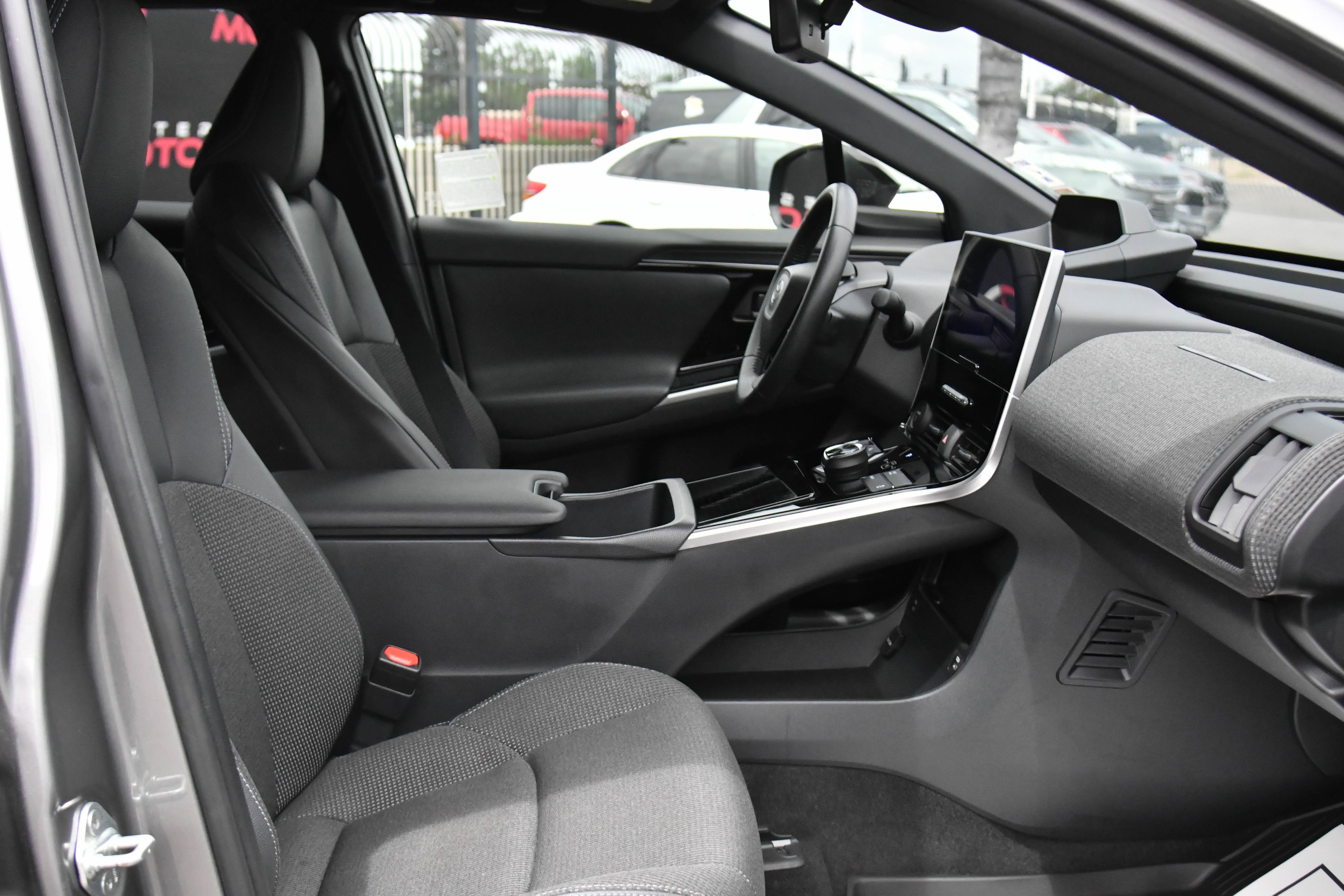 Used 2023 Toyota bZ4X FWD image 45