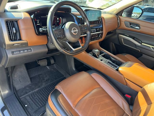 Used 2022 Nissan Pathfinder Platinum w/ Cargo Package image 16