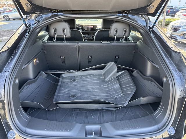 Used 2025 Buick Envista Sport Touring w/ Advanced Safety Package image 13