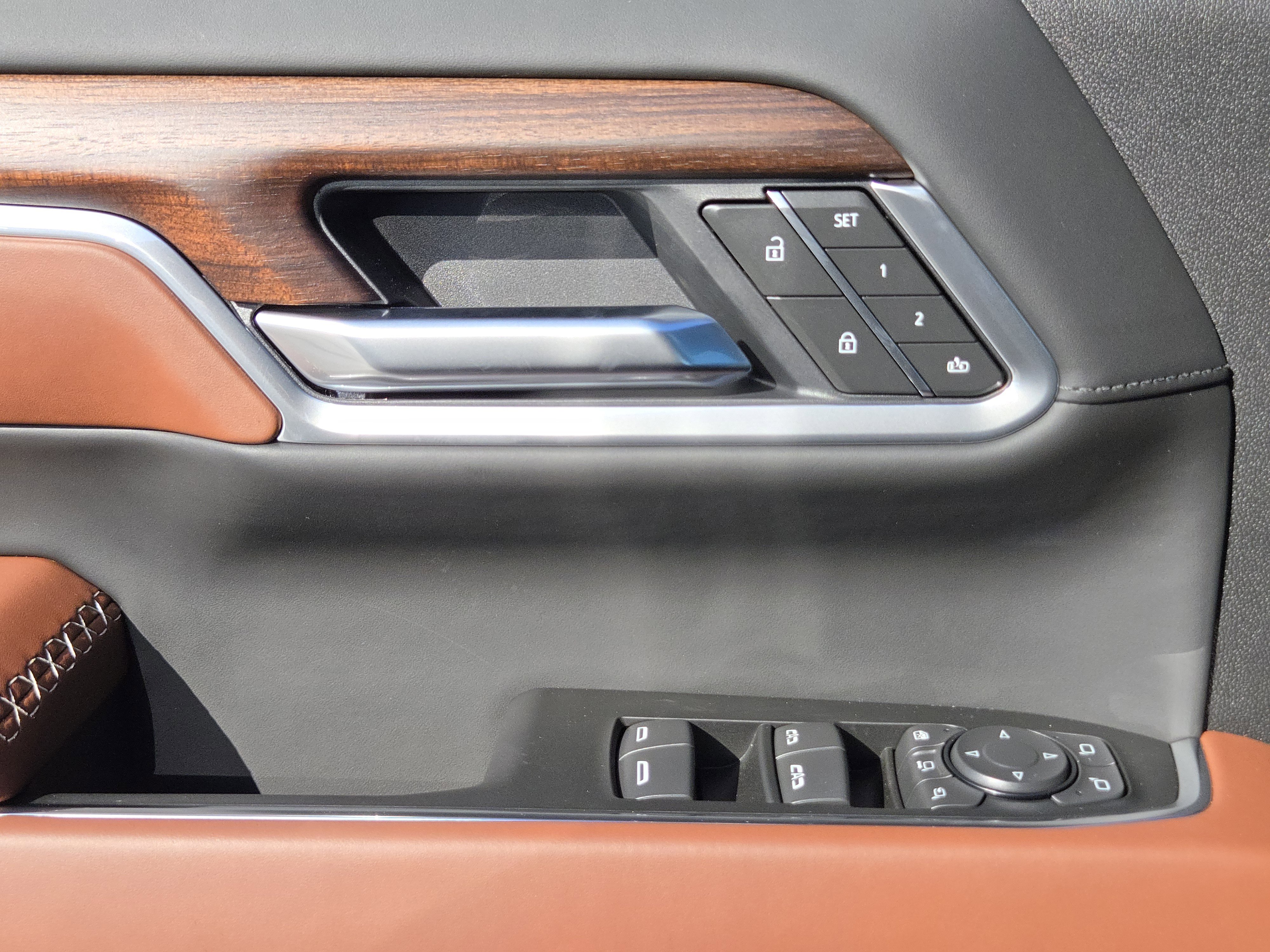 New 2026 GMC Sierra 2500 Denali Ultimate image 16