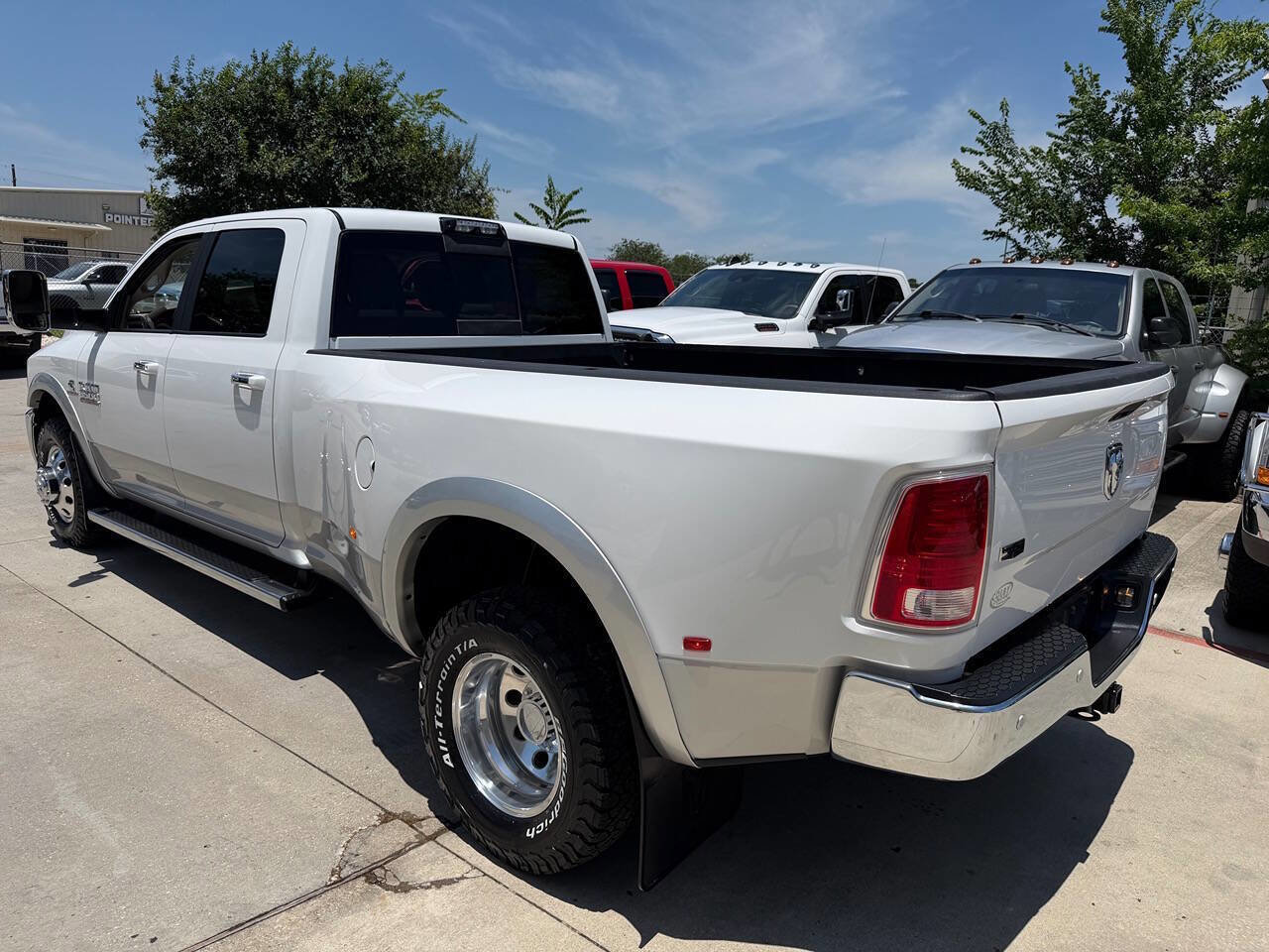 Used 2018 RAM 3500 Laramie RWD image 26