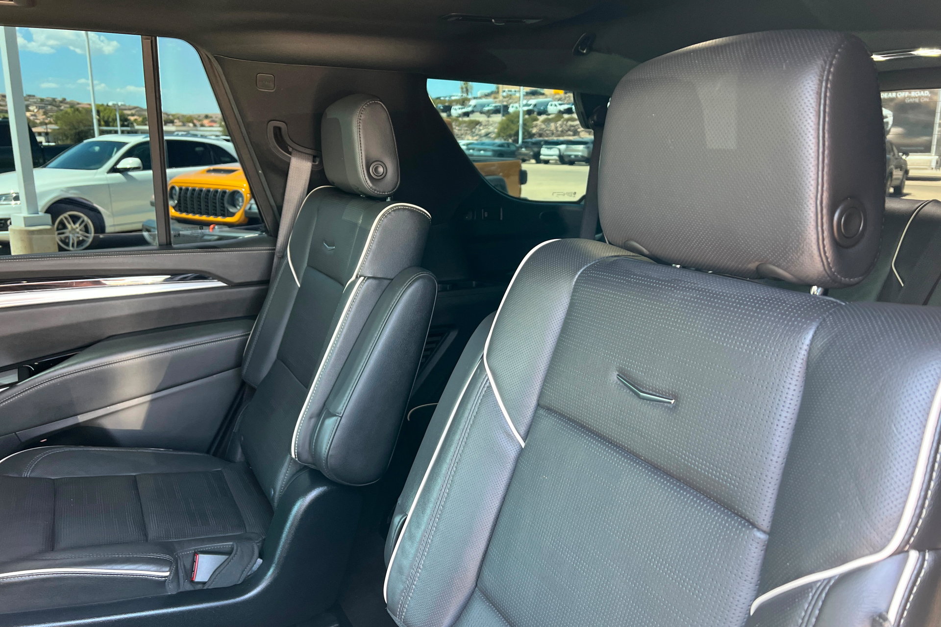 Used 2025 Cadillac Escalade Sport w/ Touring Package AWD/4WD image 21