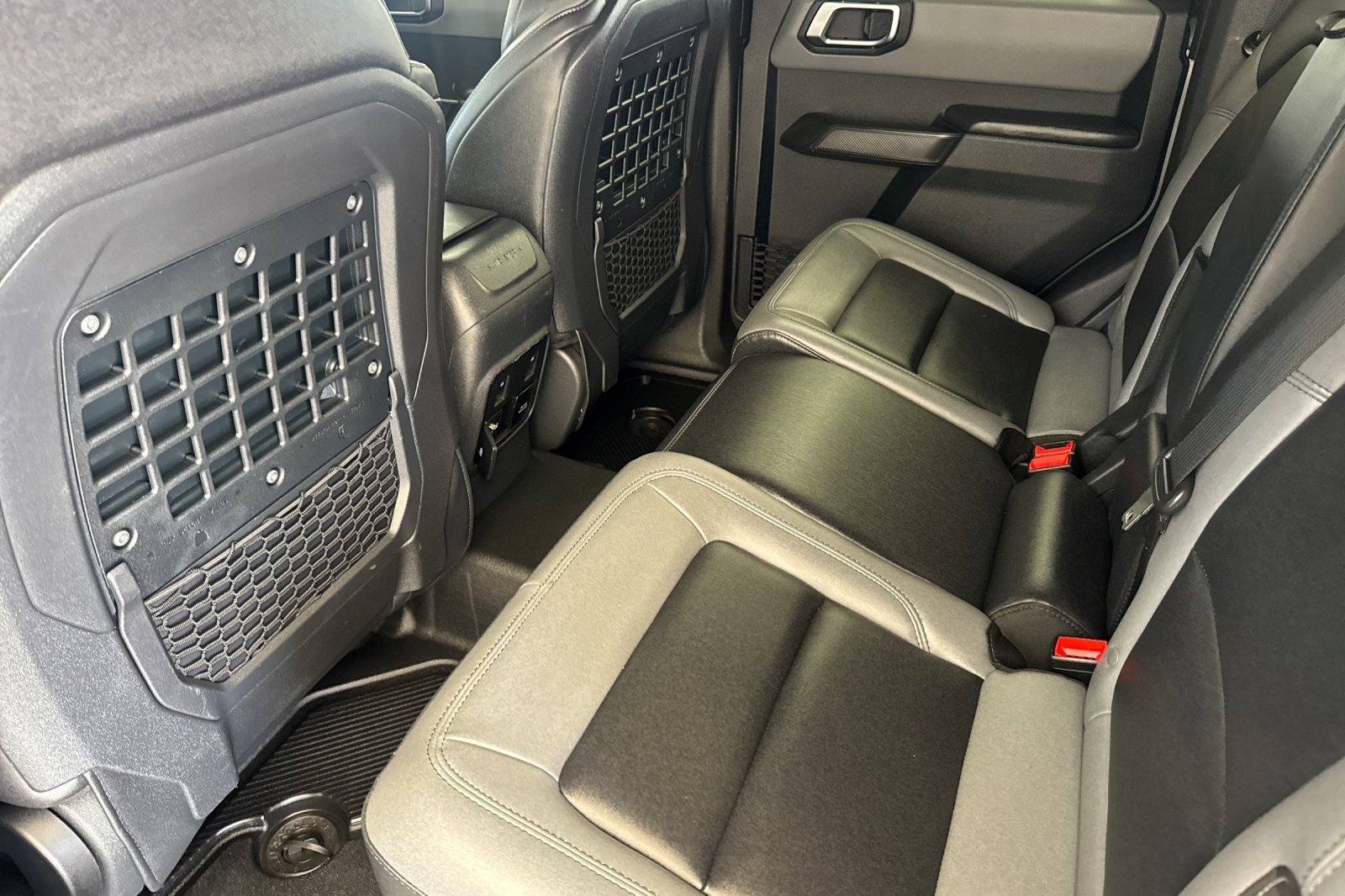 Used 2024 Ford Bronco Black Diamond AWD/4WD image 11