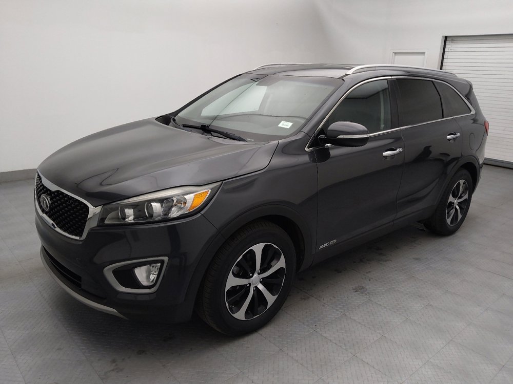 Used 2017 Kia Sorento EX w/ EX V6 Premium Package image 2