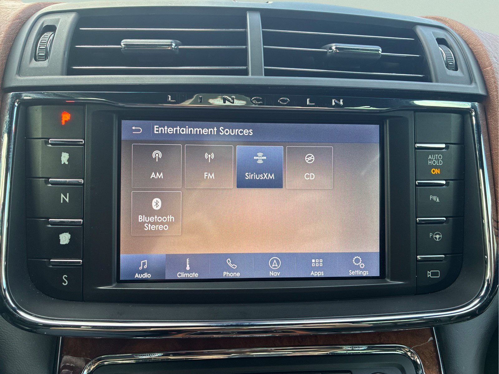 Used 2020 Lincoln Continental Black Label w/ Rear Seat Amenities Package FWD image 31