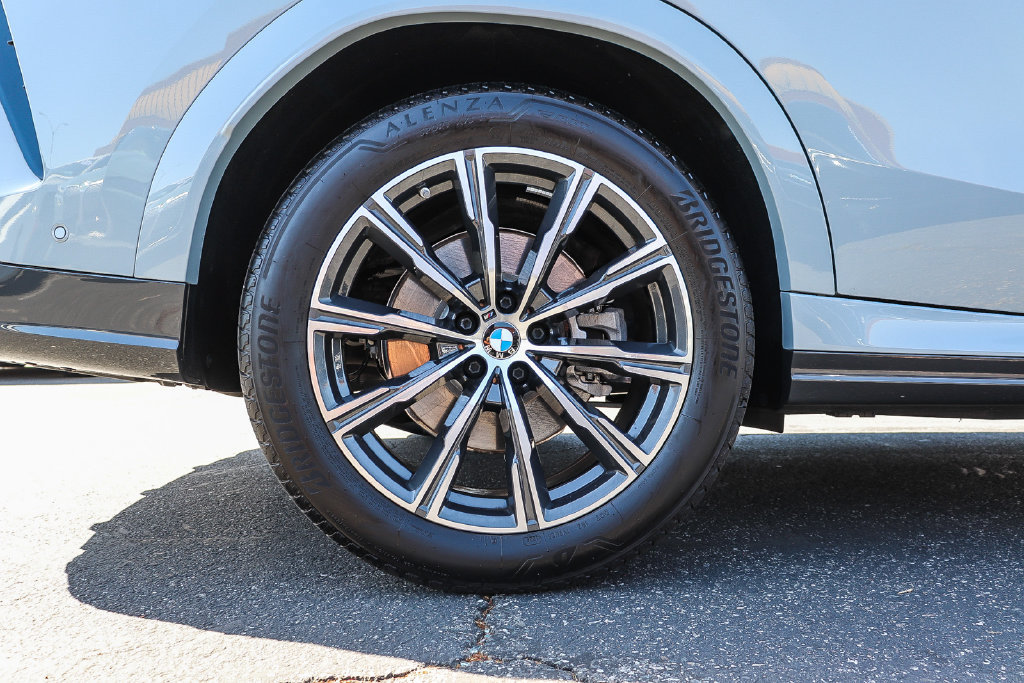 Used 2027 BMW X6 xDrive40i AWD/4WD image 8