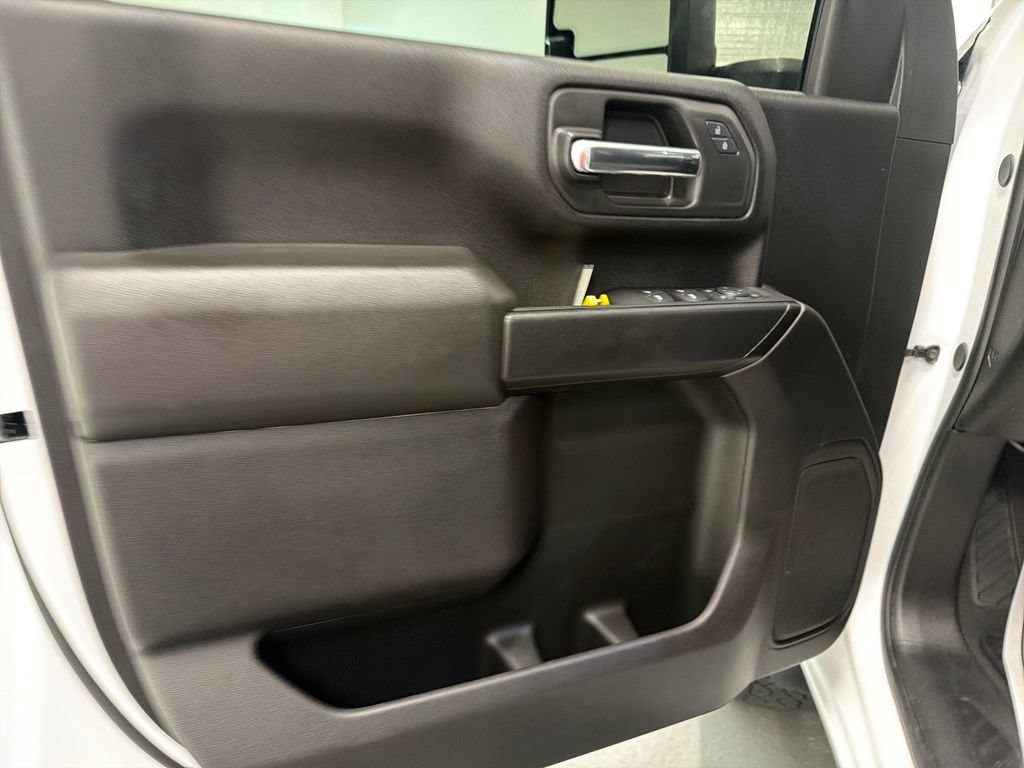 Used 2025 Chevrolet Silverado 2500 Custom w/ Custom Value Package AWD/4WD image 12