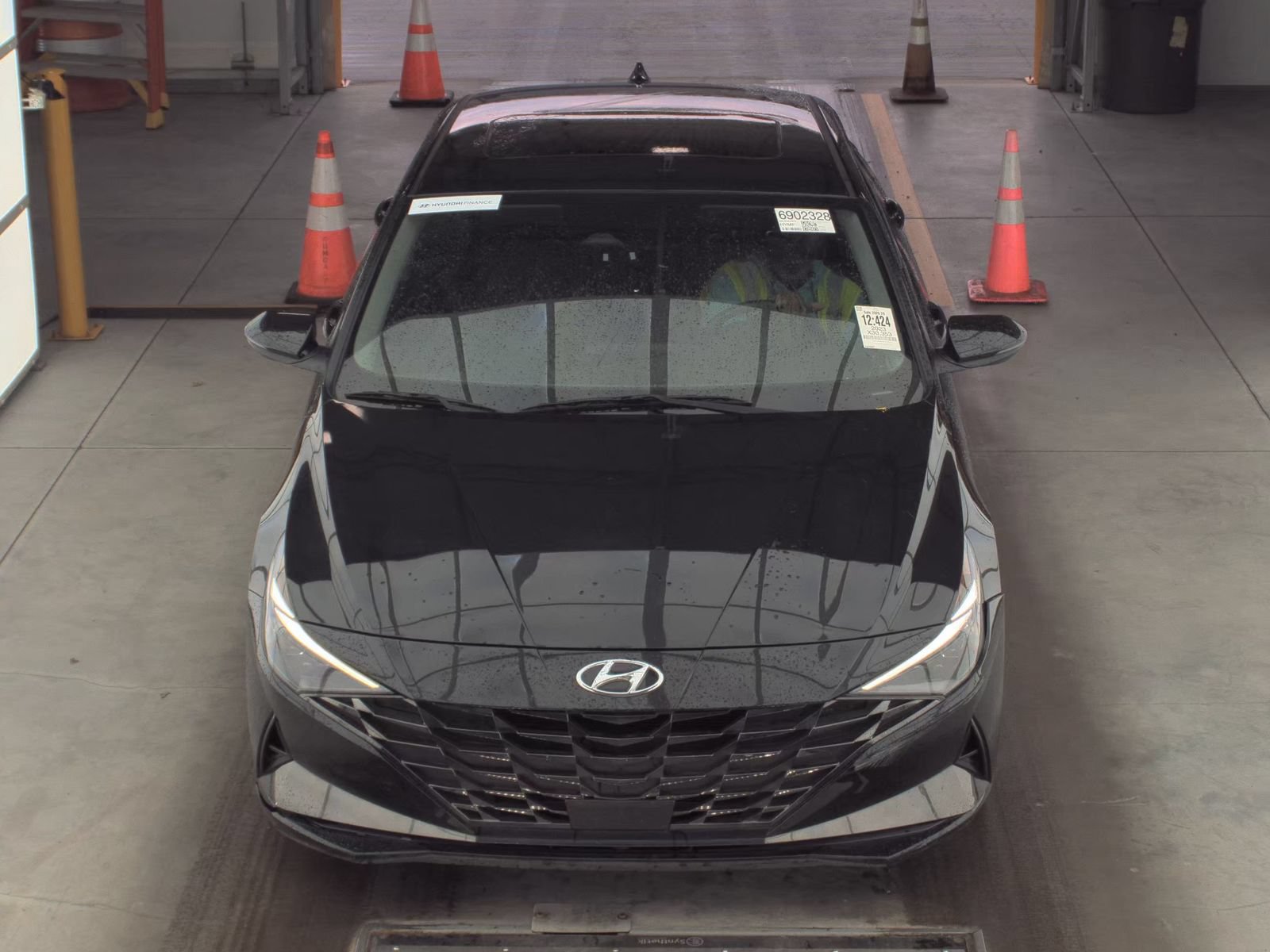 Used 2023 Hyundai Elantra Limited FWD video 2