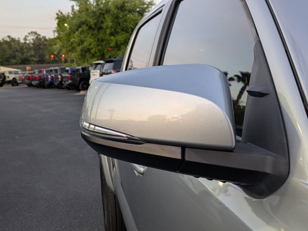 Certified 2023 Toyota Tacoma SR5 w/ Technology Package AWD/4WD image 13