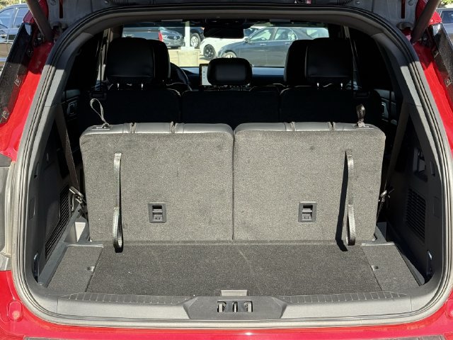 Used 2025 Ford Explorer ST-Line w/ Premium Package RWD image 29