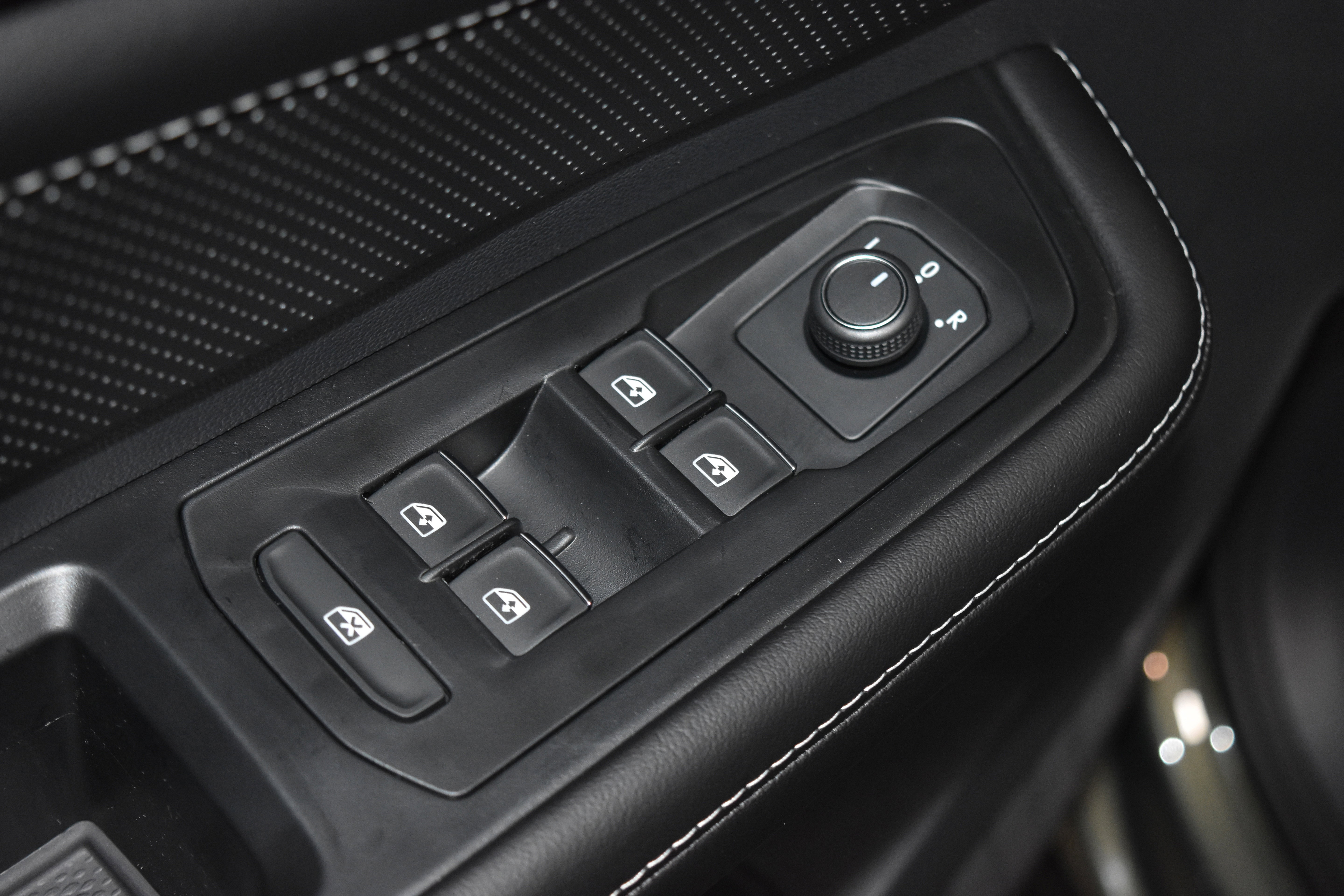 New 2026 Volkswagen Atlas SE image 4