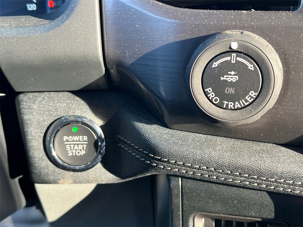 Used 2025 Ford F150 Lightning Flash image 18