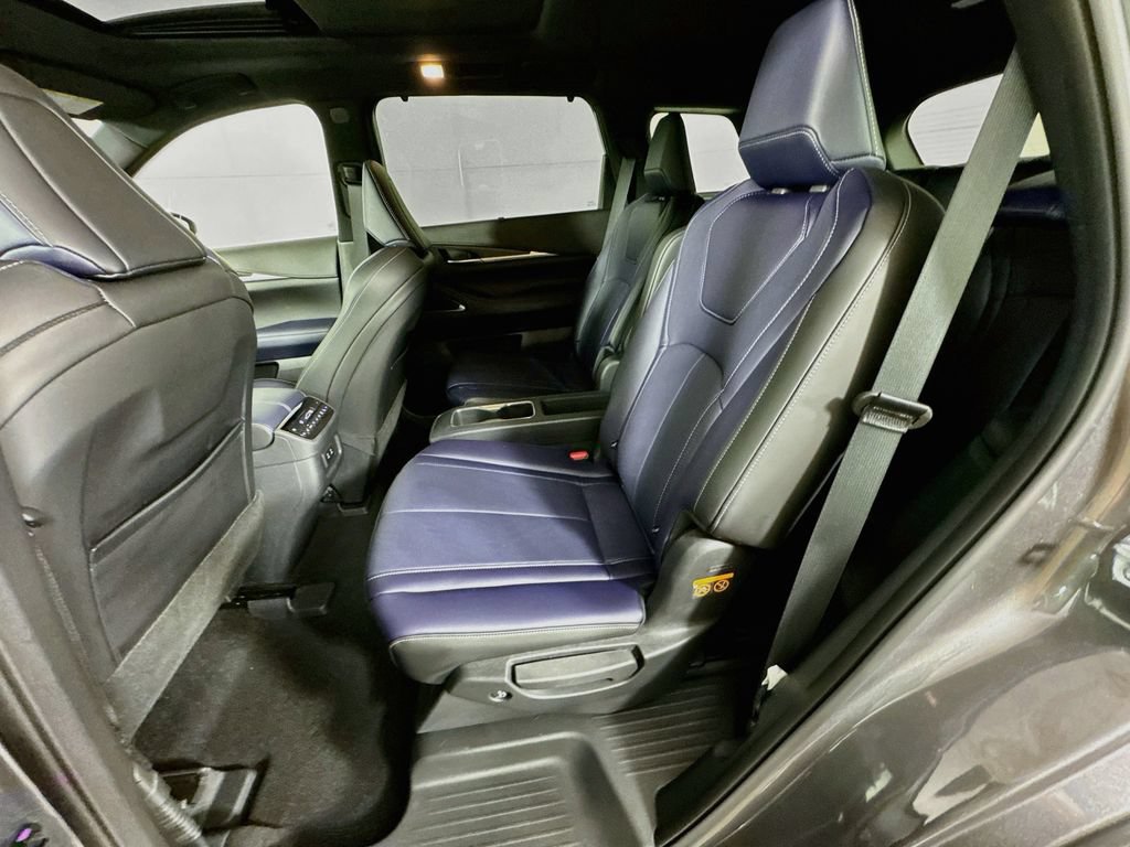 Certified 2026 INFINITI QX60 Luxe AWD/4WD image 33