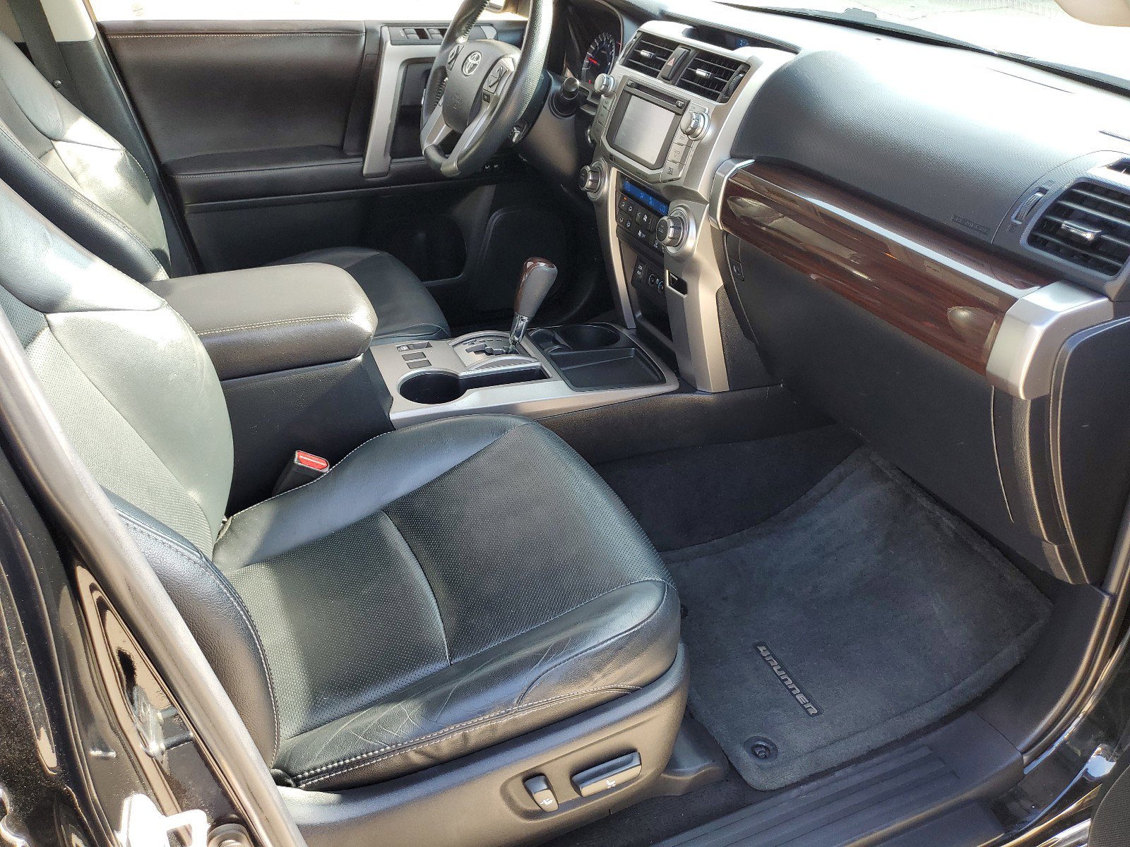 Used 2016 Toyota 4Runner Limited RWD image 9