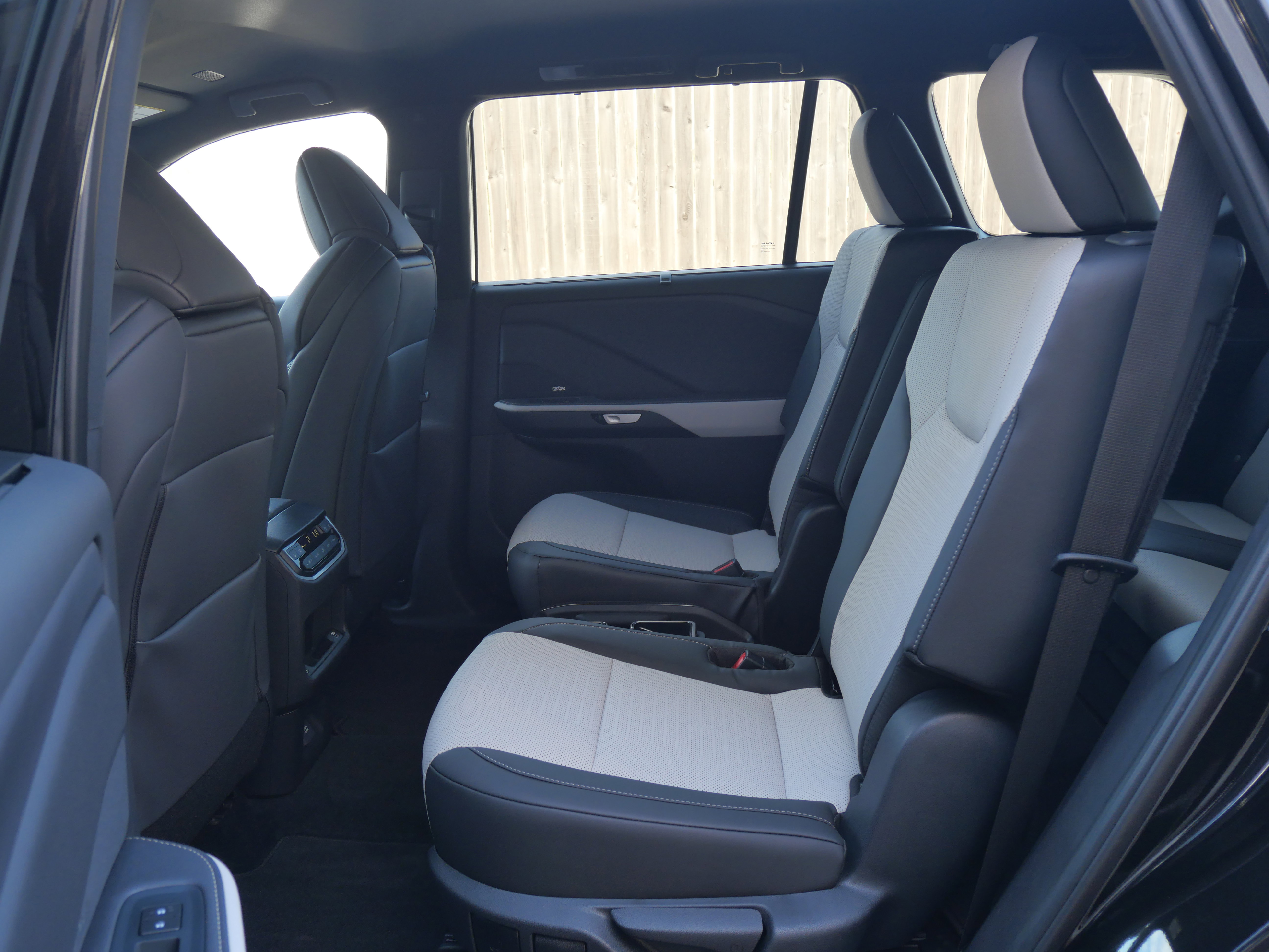 Used 2025 Lexus TX 500h AWD image 11