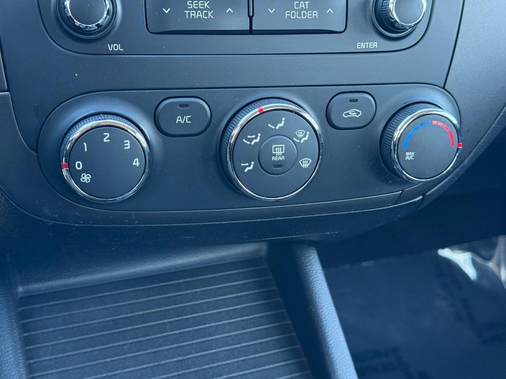 Used 2016 Kia Forte LX w/ LX Popular Plus Package image 19